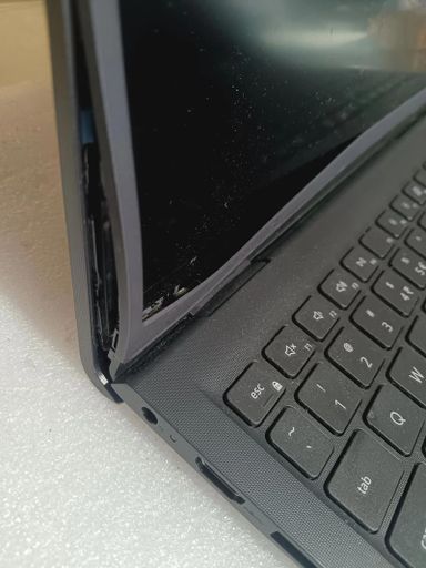 réparation charnière Dell Paris